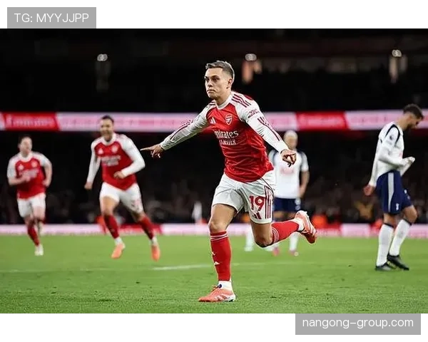 特罗萨德与福登：技术型攻击手成长路径对比分析