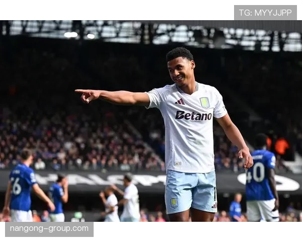 沃特金斯是否英超体系受益者：战术适配与数据表现解析