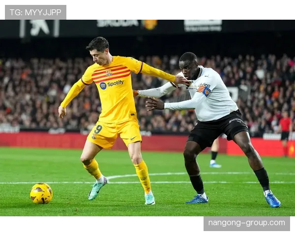 瓦伦西亚重返欧战可能性：西甲竞争格局变化，能否实现存在变数