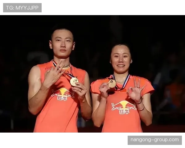 张楠最近天天换豪车，这生活得开挂了吧？