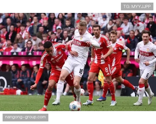 拜仁引援“灾难”？高薪挖角连遭拒绝，德甲巨头如何保住豪门地位？